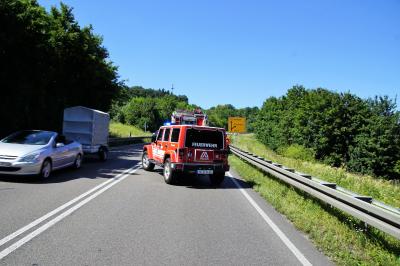 Neckartailfingen: Unachtsamer Motorradfahrer geraet ins Schleudern